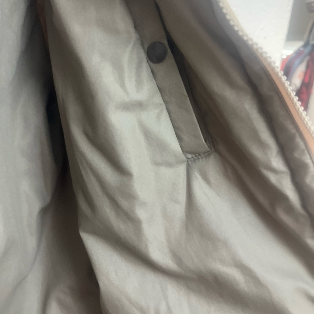 Vintage Oscar de la Renta Tan Jacket - Picture 6 of 8